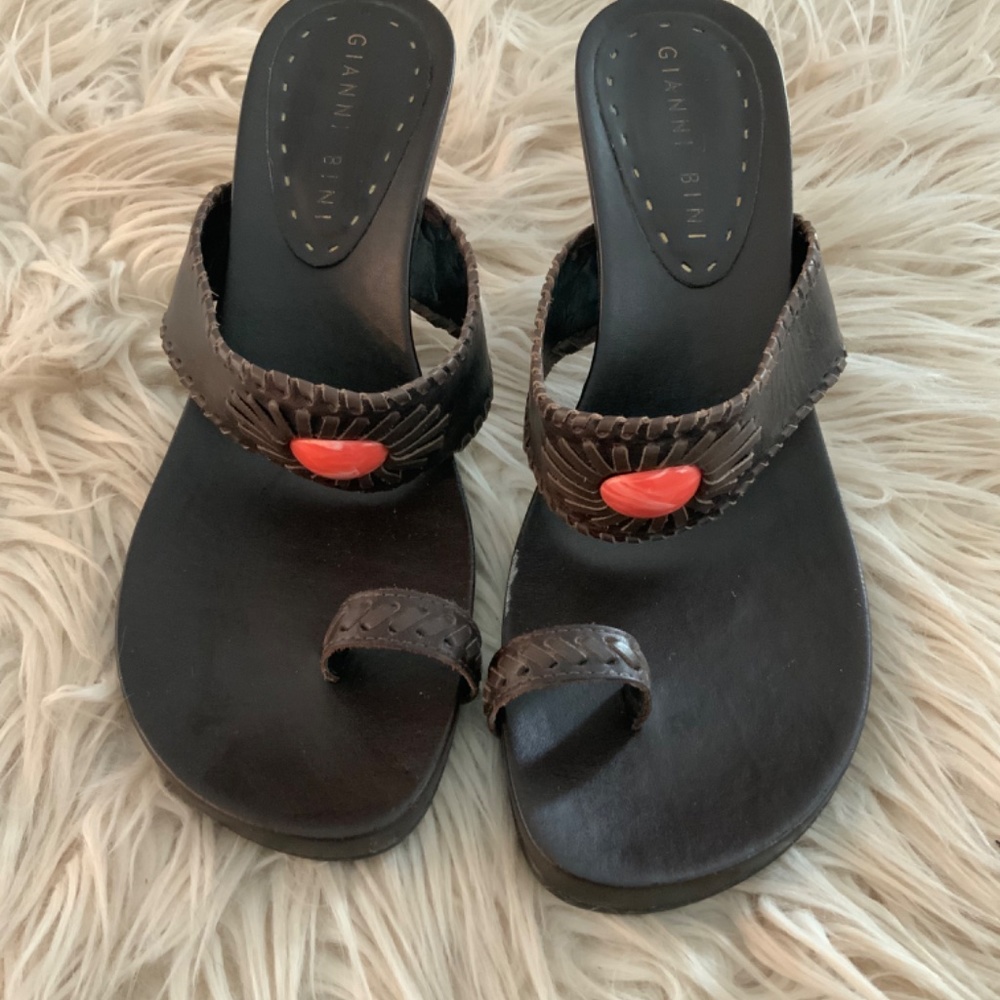 Shoes - Picture 3 of 4